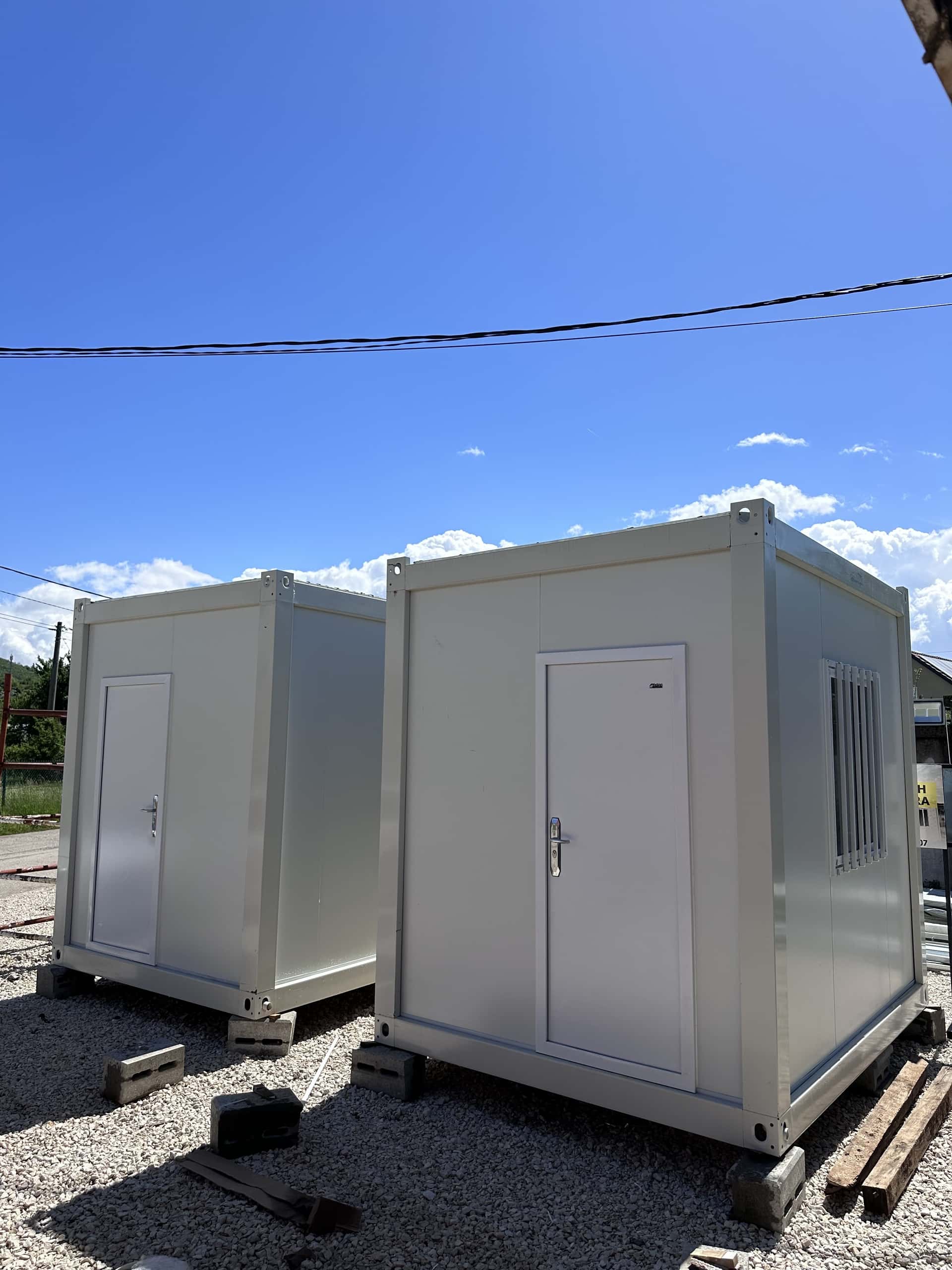Mini Basic – modularni kontejner 3 × 2.4 × 2.8 m, fotografija 1
